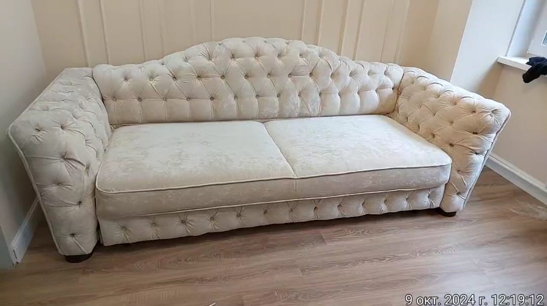 Обивка дивана. Макаров