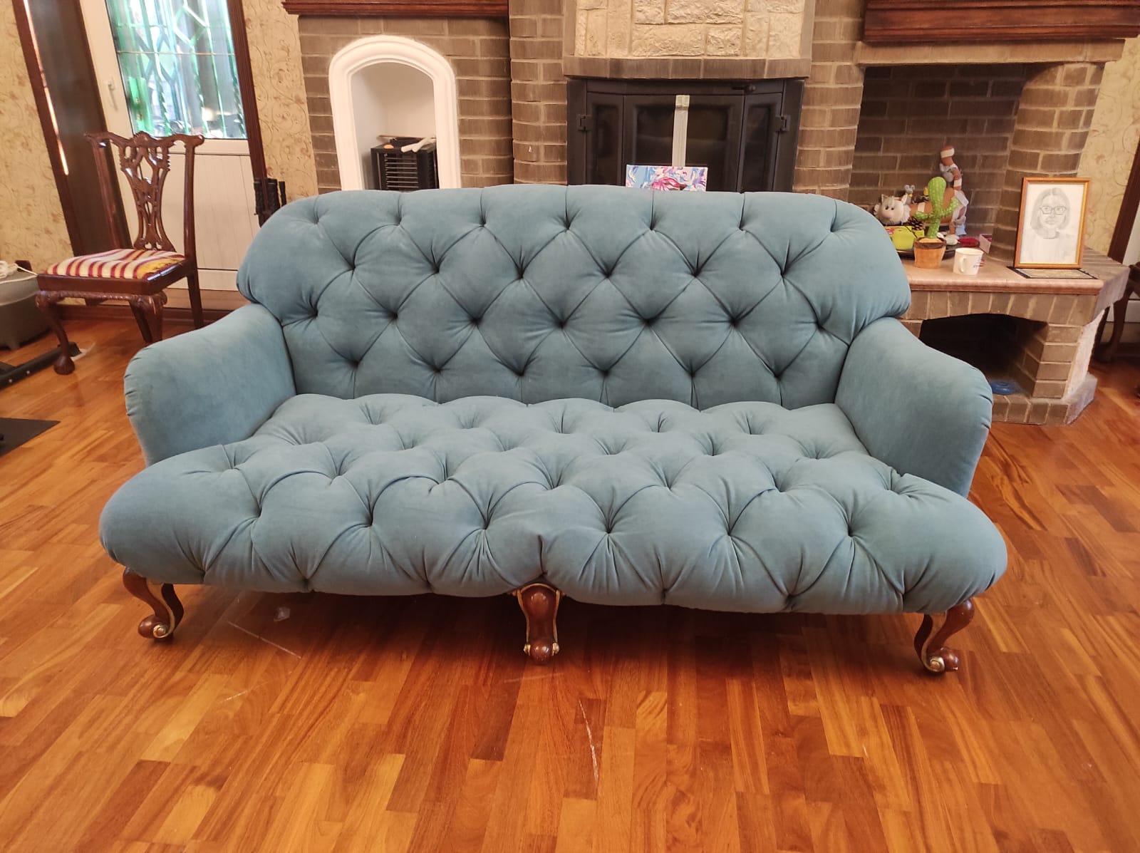 Обивка дивана. Макаров